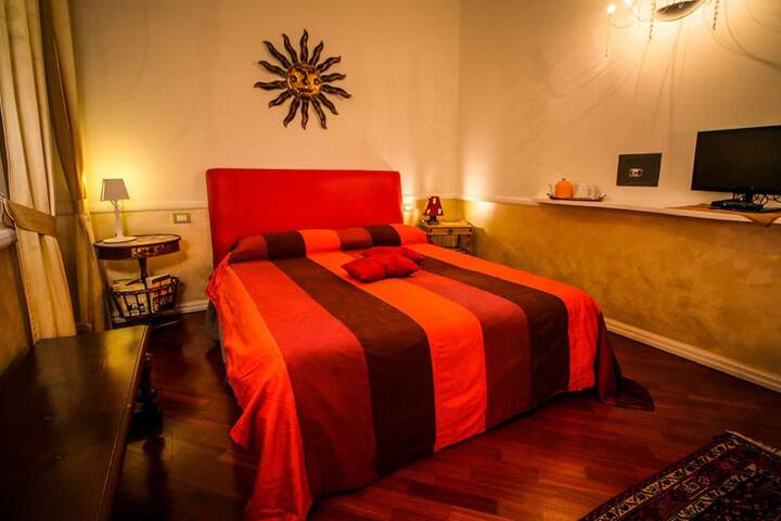 Room 2 of 26