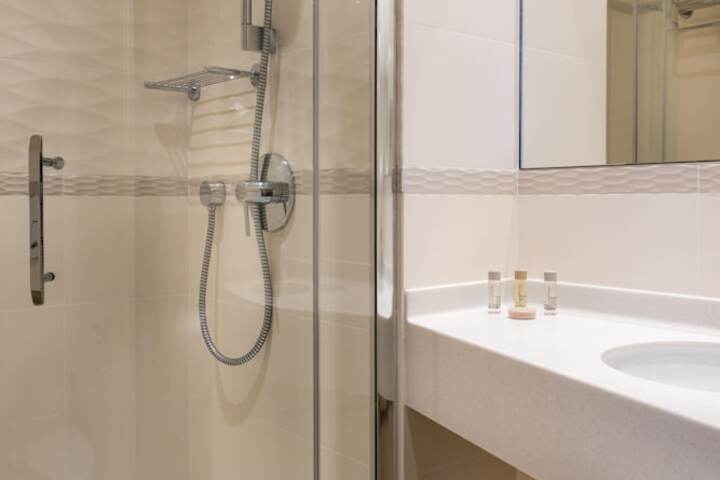Clean Restrooms