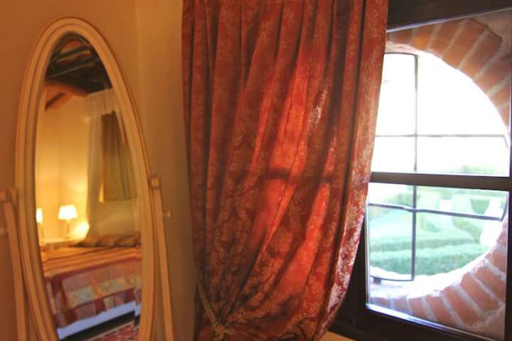 Room 21 of 175