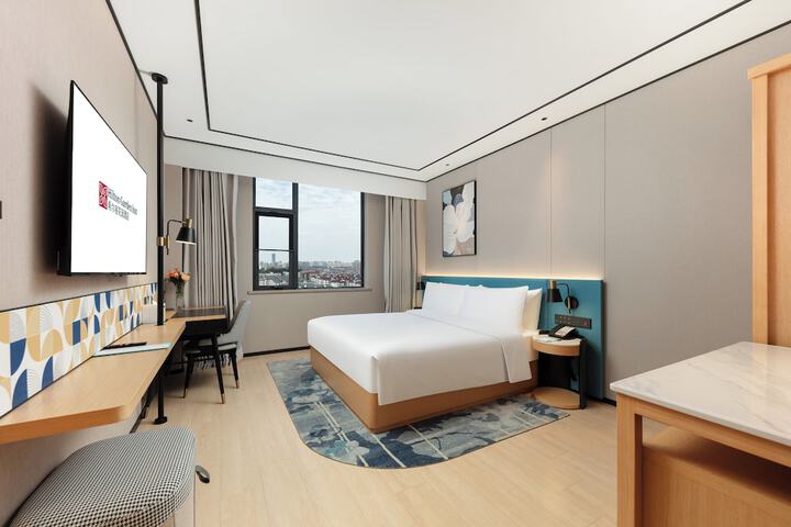 Room 11 of 79