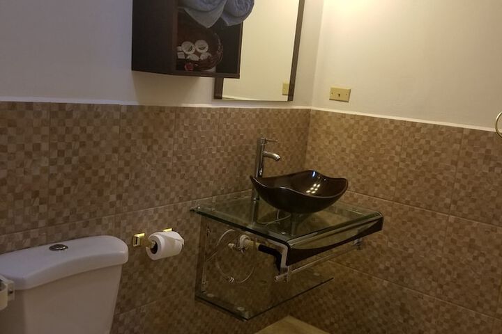 Room 7 of 17