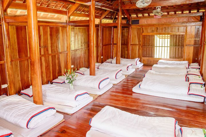 Room 6 of 26