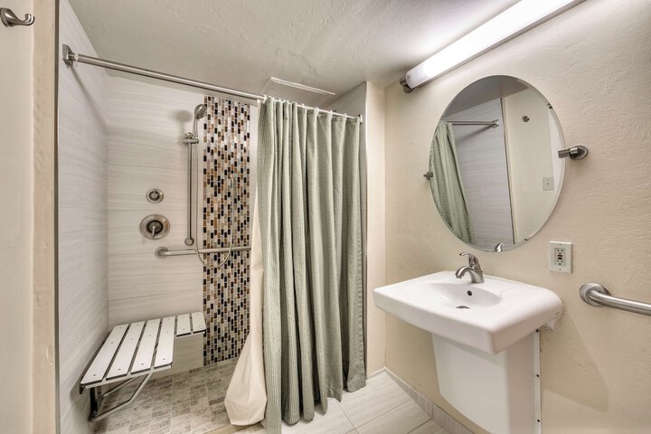 Bathroom shower