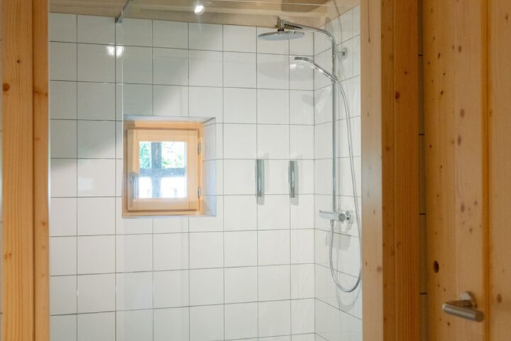 Room 9 of 23