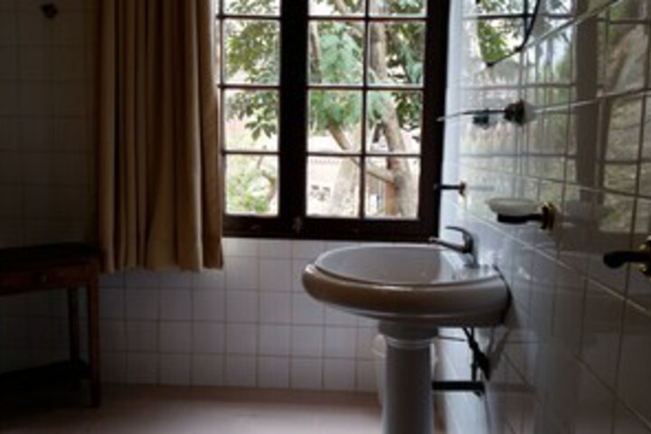 Room 2 of 23