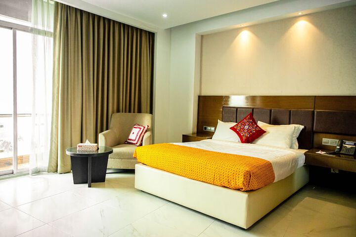 Room 4 of 23