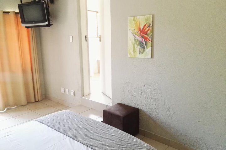 Room 42 of 171