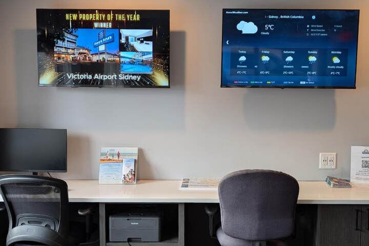 Business Center 59 of 62