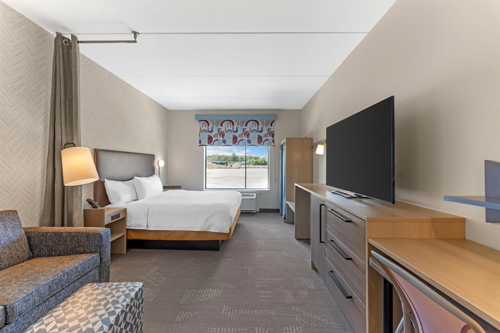 Room 5 of 40