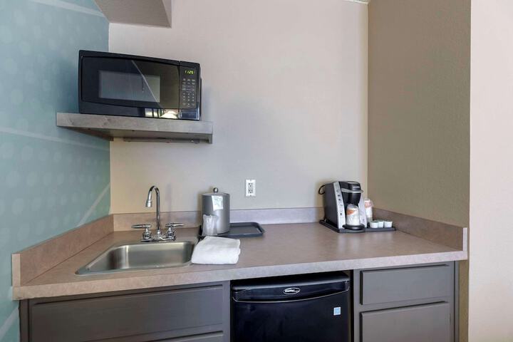 Private kitchenette