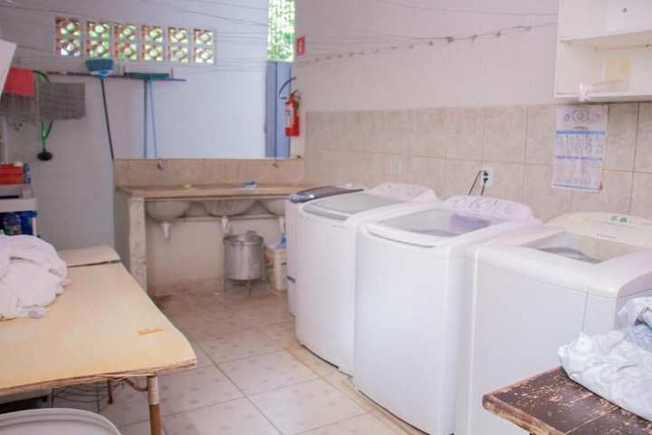 Laundry 34 of 65