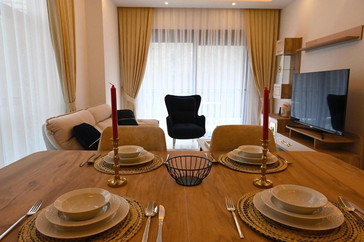 Room 4 of 18