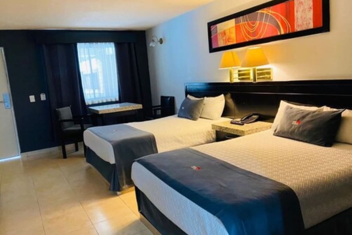 Room 7 of 27