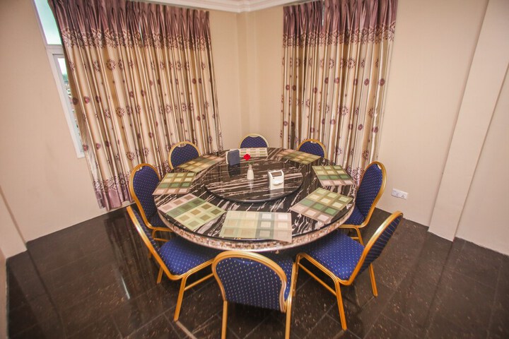 Room 11 of 40