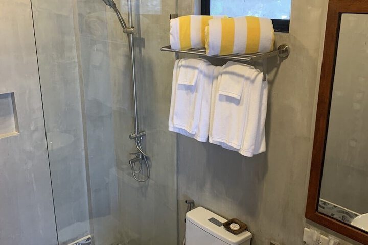Room 44 of 62