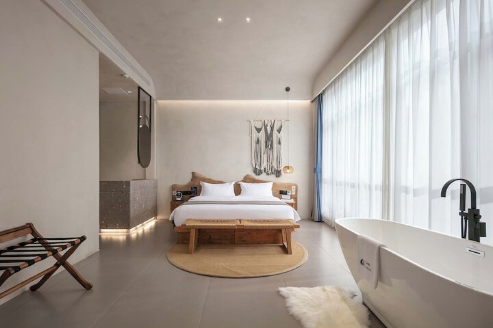 Room 31 of 62