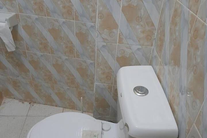 Room 9 of 21