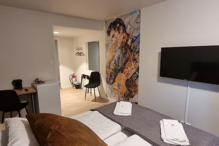 Room 18 of 67