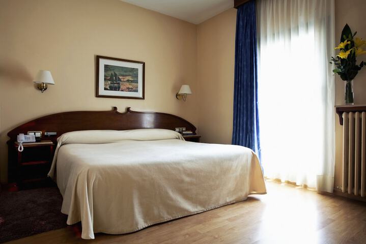 Room 10 of 53