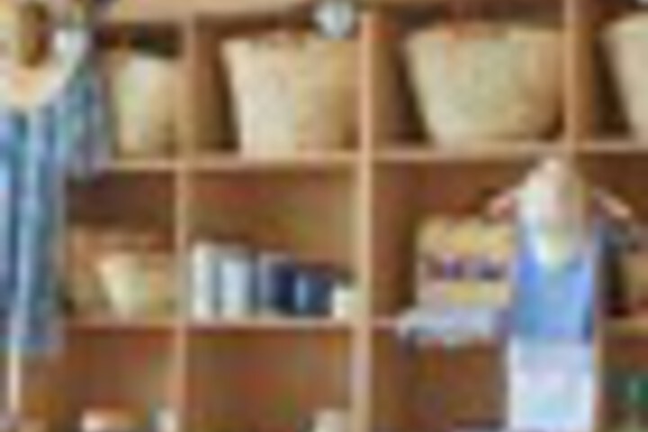 Gift Shop 80 of 129