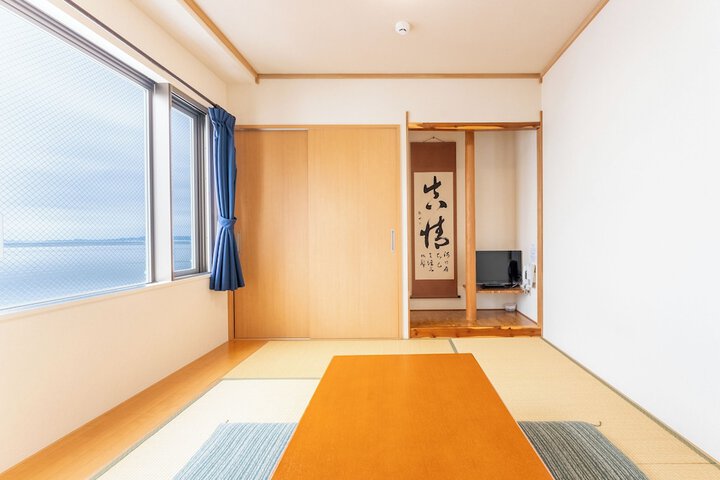 Room 38 of 62