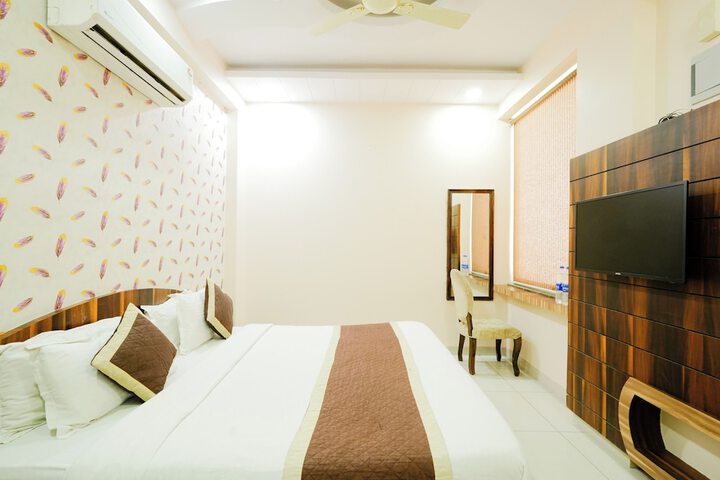 Room 36 of 54