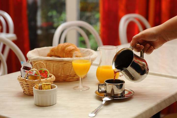 Breakfast/Coffee Service 65 of 68