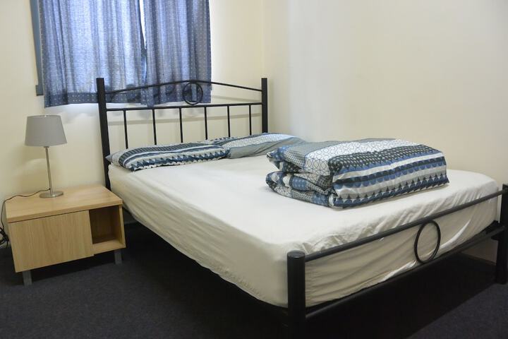 Room 7 of 61