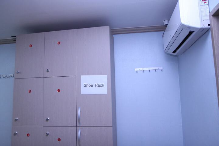 Room 30 of 70