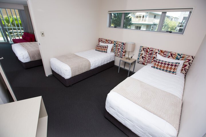 Room 4 of 71