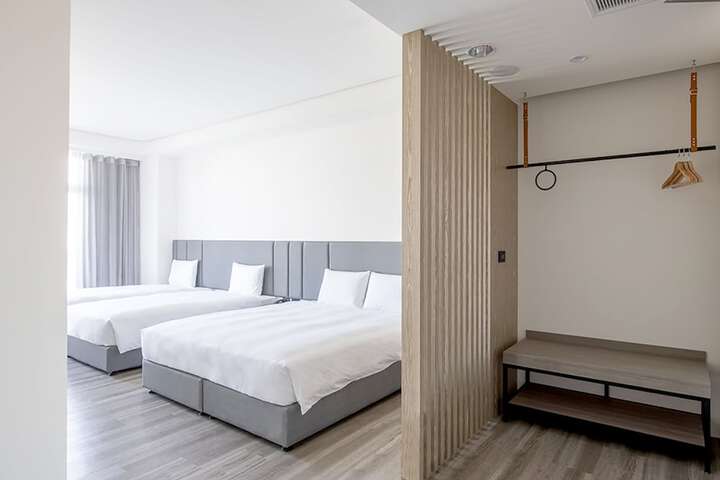 Room 14 of 49