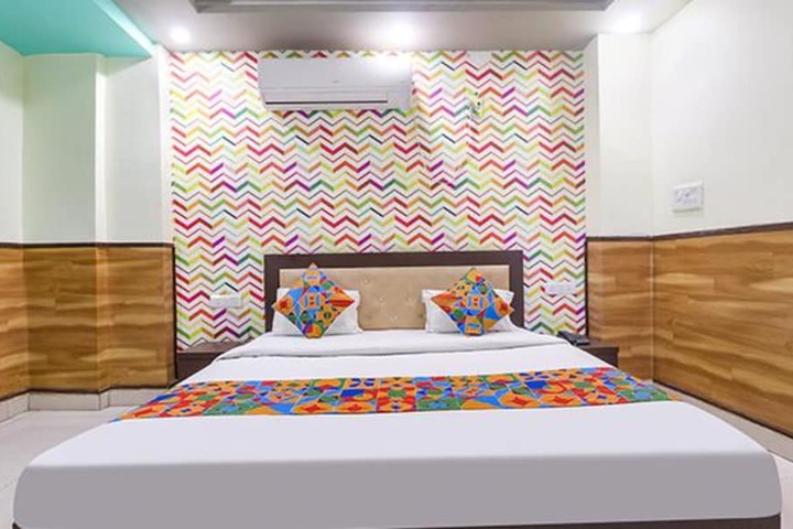 Room 20 of 29