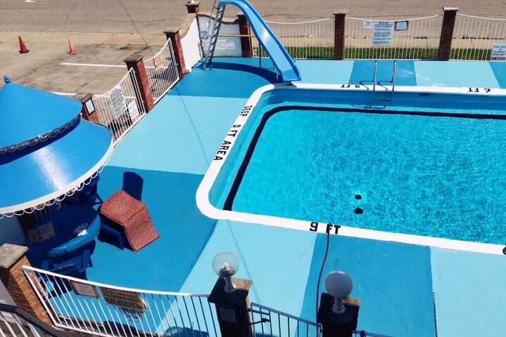 Pool 43 of 56