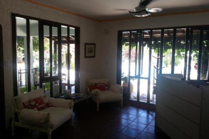 Chez Moi Chez Toi