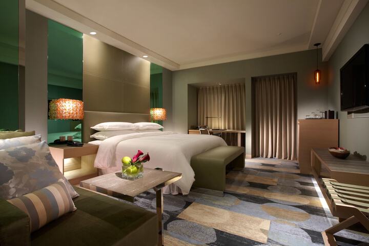 Room 5 of 52