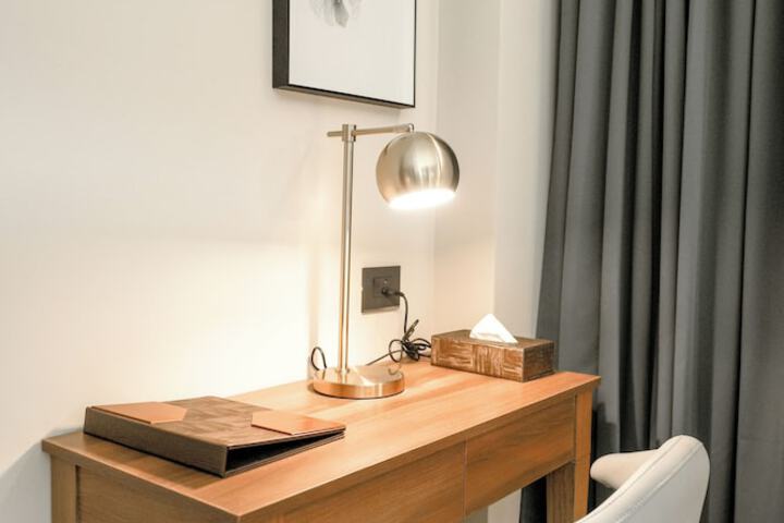 Room 8 of 33