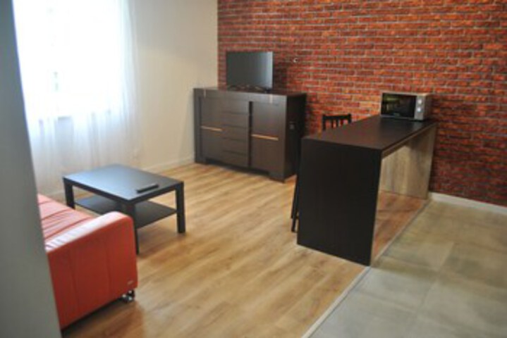 Room 19 of 80