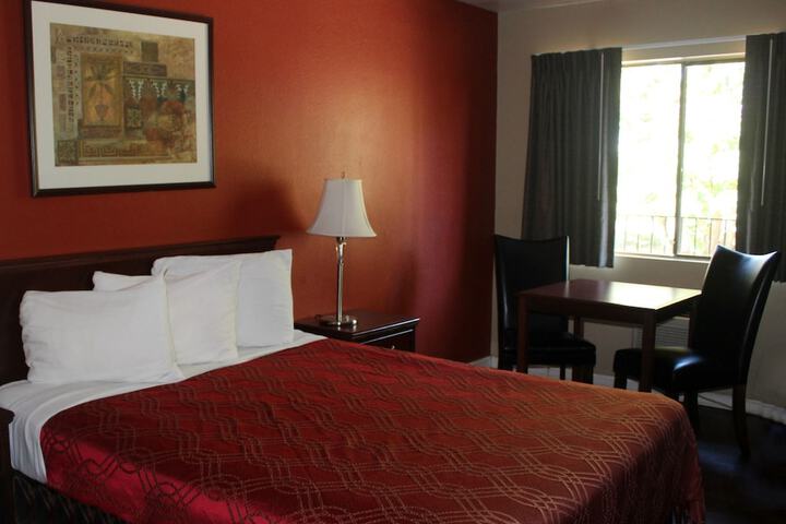 Room 19 of 34
