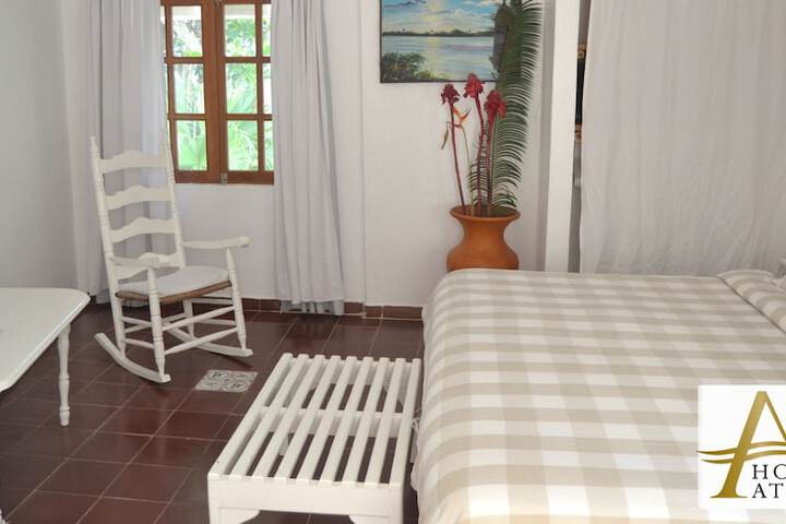 Room 16 of 79
