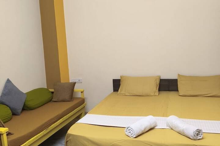 Room 4 of 26