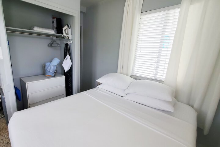 Room 46 of 236