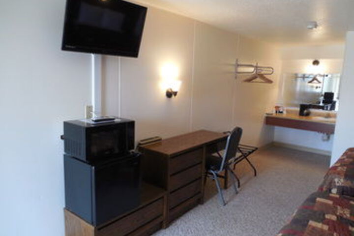 Room 61 of 98