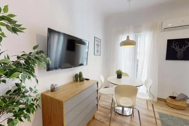 Room 2 of 14