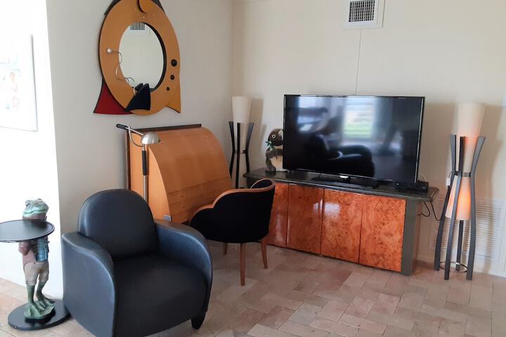 Room 71 of 177