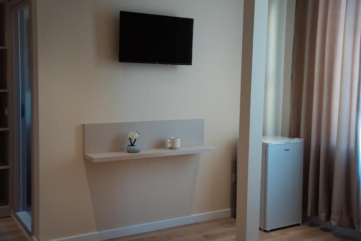 Room 9 of 54