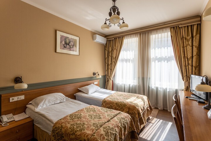 Room 26 of 89