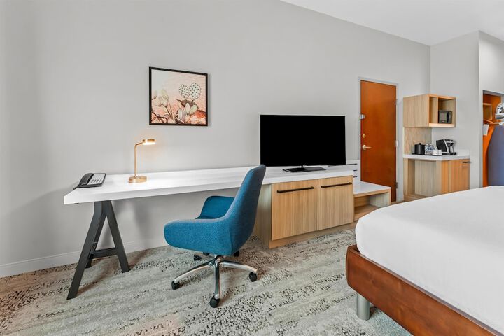 Room 21 of 54
