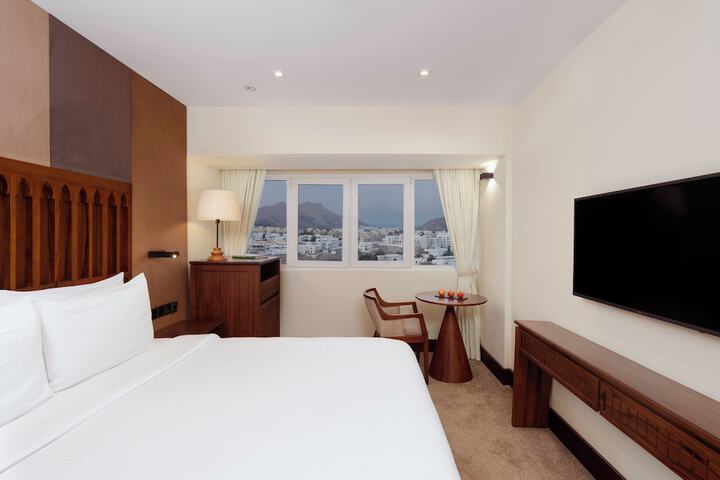 Room 16 of 54