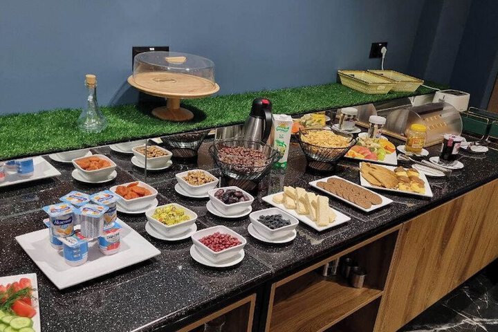 Breakfast/Coffee Service 22 of 25