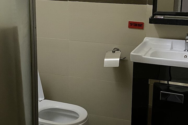 Room 7 of 14